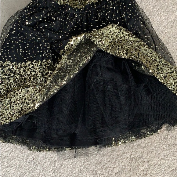 Black/gold sequined Homecoming Formal dress - Picture 3 of 3